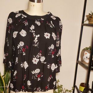 GAP size small wide sleeve black floral blouse